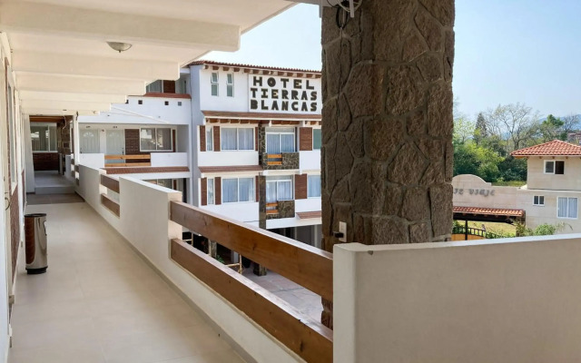 Hotel Tierras Blancas