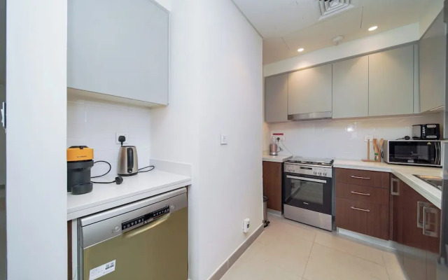 PVH - Opulent 2BR in Forte Tower 1