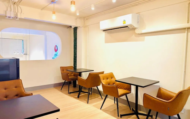 Charming Hostel