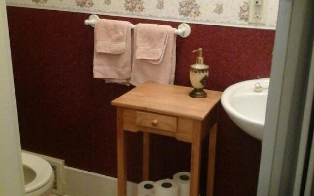 Hollings House B&B