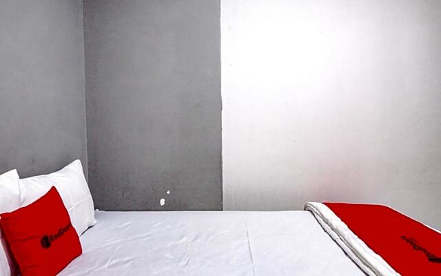 RedDoorz @ Citraland Surabaya