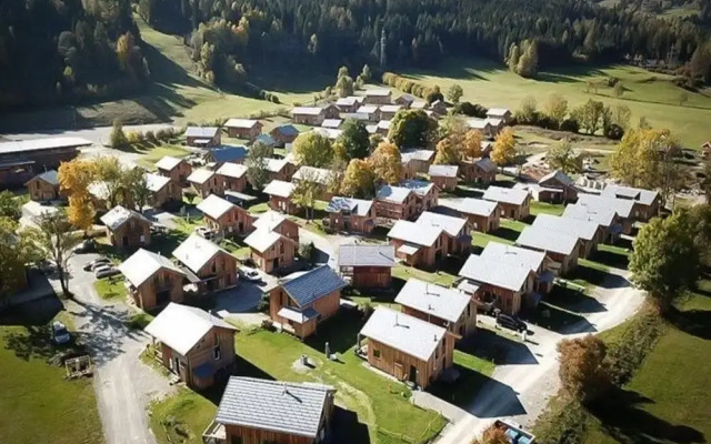 Chalet With Spacious Terrace