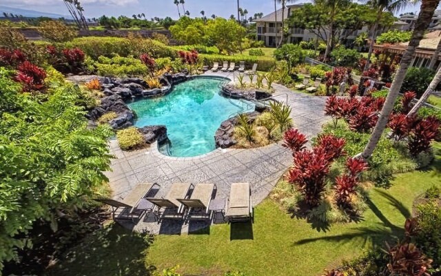 Waikoloa Beach S J32 2 Bedroom Condo by RedAwning