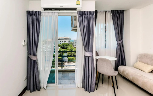 Beach 7 Condo by GrandisVillas