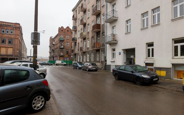 Metro Szwedzka Apartment