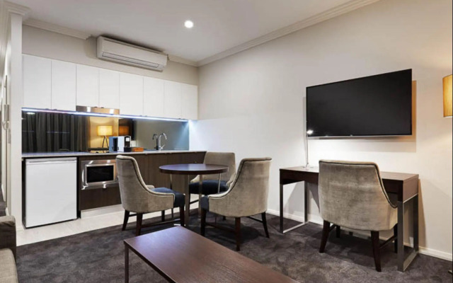 Attika Hotel