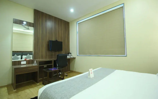 OYO 9120 Hotel Limra