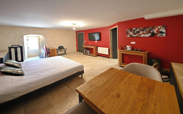 Le logis de l'abbaye de Saint Savin