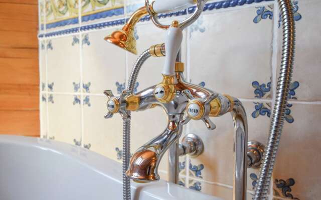 Elegant Villa in Saint-medard