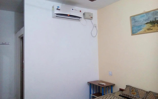 Calangute Beach Guest House