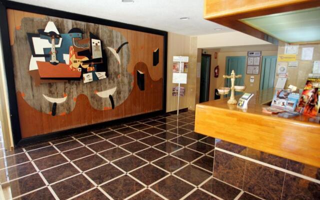 Picasso Apartments