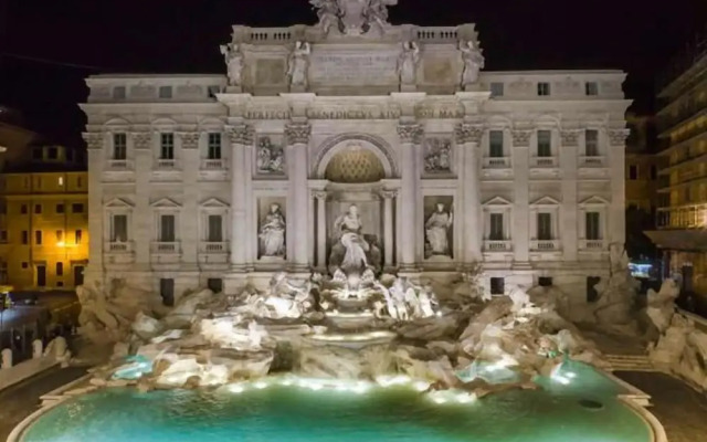 Rome Trevi Fountain Apartment