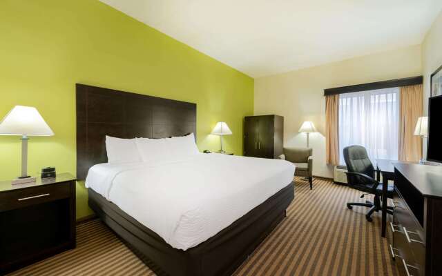 La Quinta Inn & Suites by Wyndham Columbus - Grove City