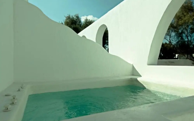 Santorini Breeze