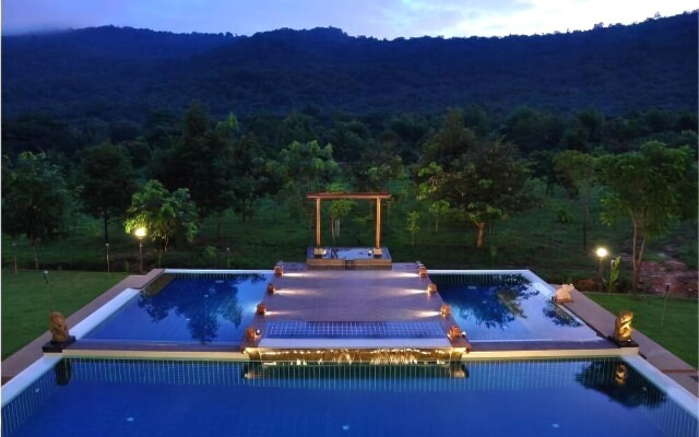 Hillside Country Home Golf & Resort