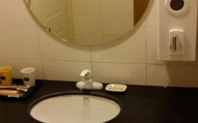 Home Inn Shijiazhuang Green Park Street