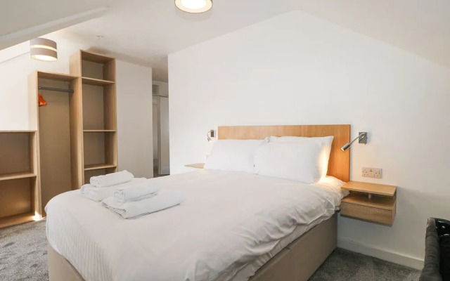 Flat 35 - Marine Court