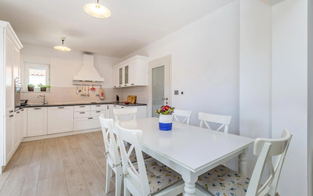 Holiday house MASLINA