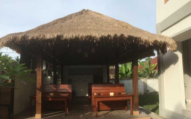 Semilir Senggigi Inn
