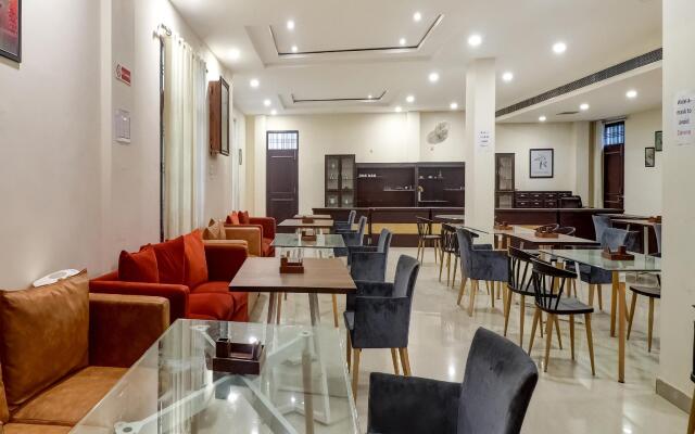 Hotel Divira Inn by OYO Rooms