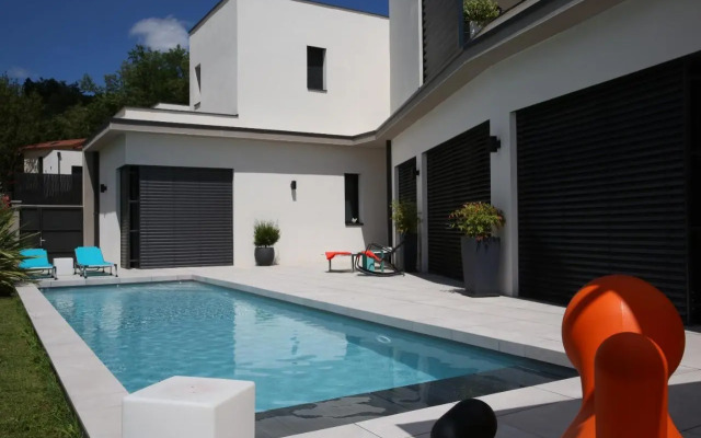 Maison Cube
