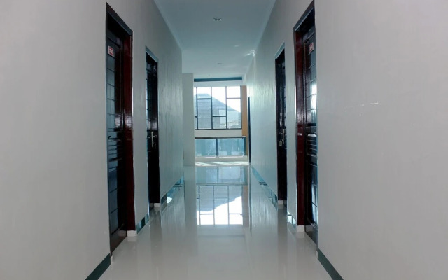 OYO 783 Grand Mentari Guest House