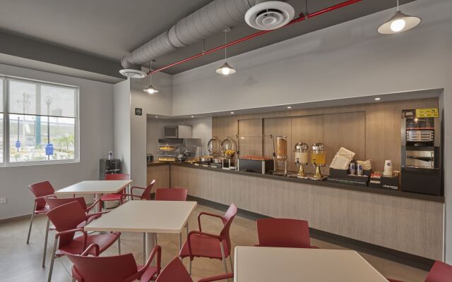 City Express Junior by Marriott Merida Altabrisa