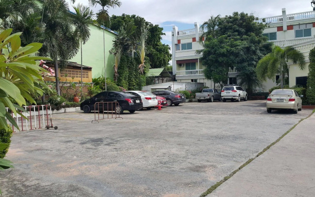 Windmill Resort Hotel