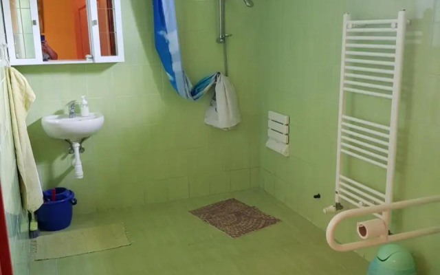 Tisza-Tavirózsa Vendégház