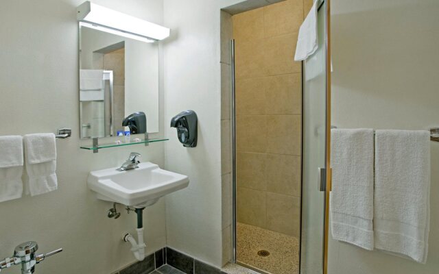 Americas Best Value Inn - Mayflower
