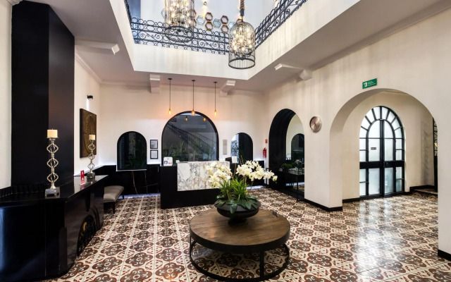 AR 218 Hotel by ULIV