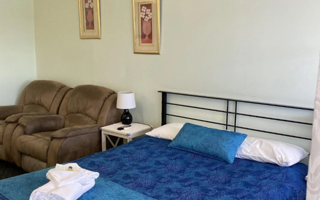 Paddle Steamer Motel – Guest Rooms – Swan Hill
