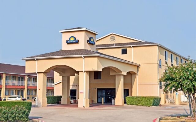 Days Inn Dallas Garland West