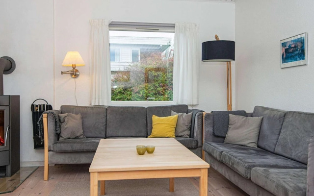8 Person Holiday Home in Ebeltoft-by Traum