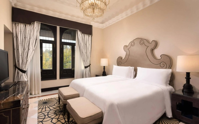Отель Alfonso XIII, a Luxury Collection Hotel, Seville