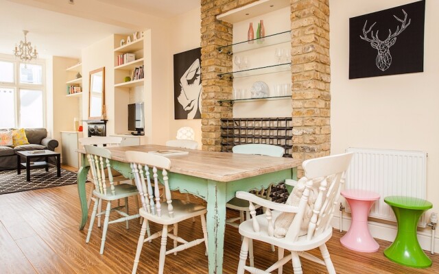 Bright Spacious 3 Bed Family Home In Shepherd's Bush