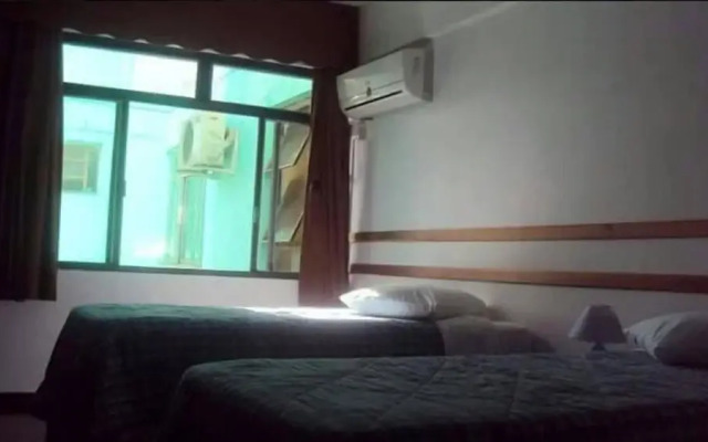 Everson Palace Hotel