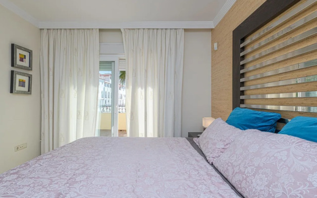 Villa Riviera in Urbanizaci n Riviera Sol