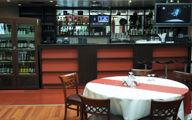 Lira Pacific Aparthotel