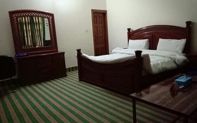 Shahi Palace Guest House