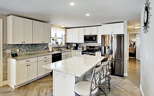 Phinneys - 4 Br Home