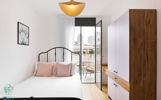White city Eclectic design Apartments