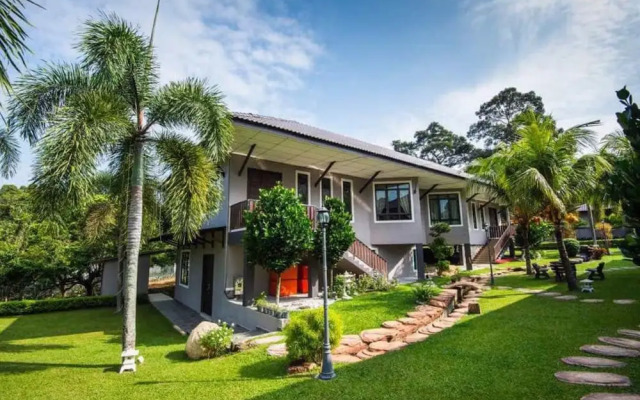 Capital O 90088 Mbp Leisure Resort