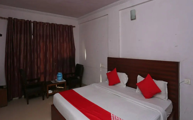 OYO 35366 Hotel Shiv Murti