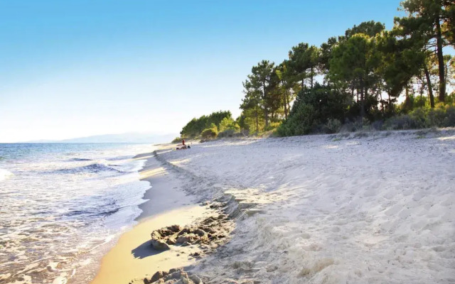 Apartment in Ghisonaccia Near Sandy Beach