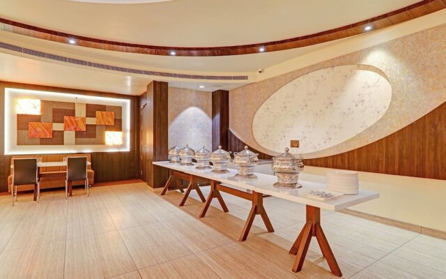OYO 6844 Hotel Sam Inn