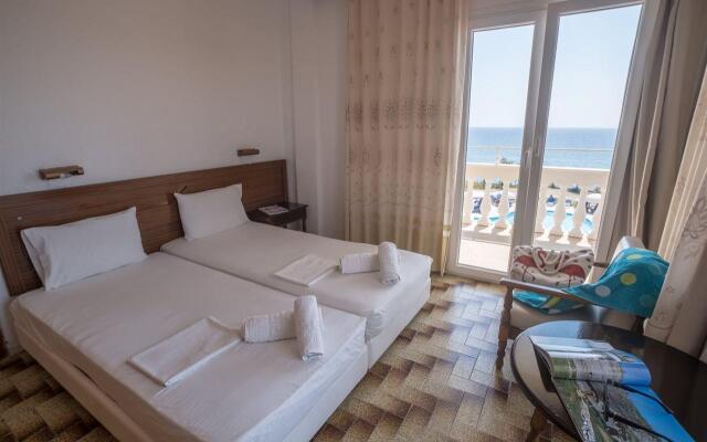 Ananias Hotel