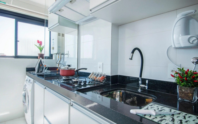 Duplex em Pinheiros com Vista Incrível, Piscina, AC