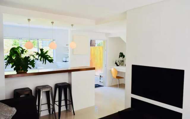 Spacious 3 Bedroom Apartment in Cape Town