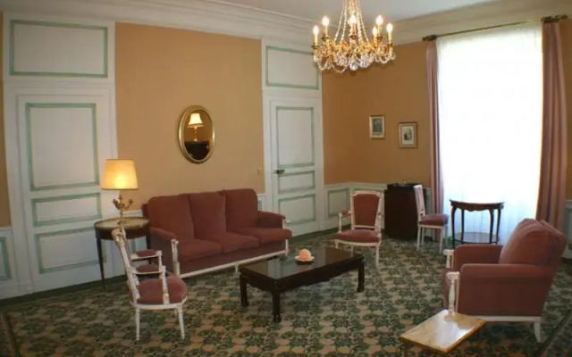 Hostellerie La Villa Des Roses